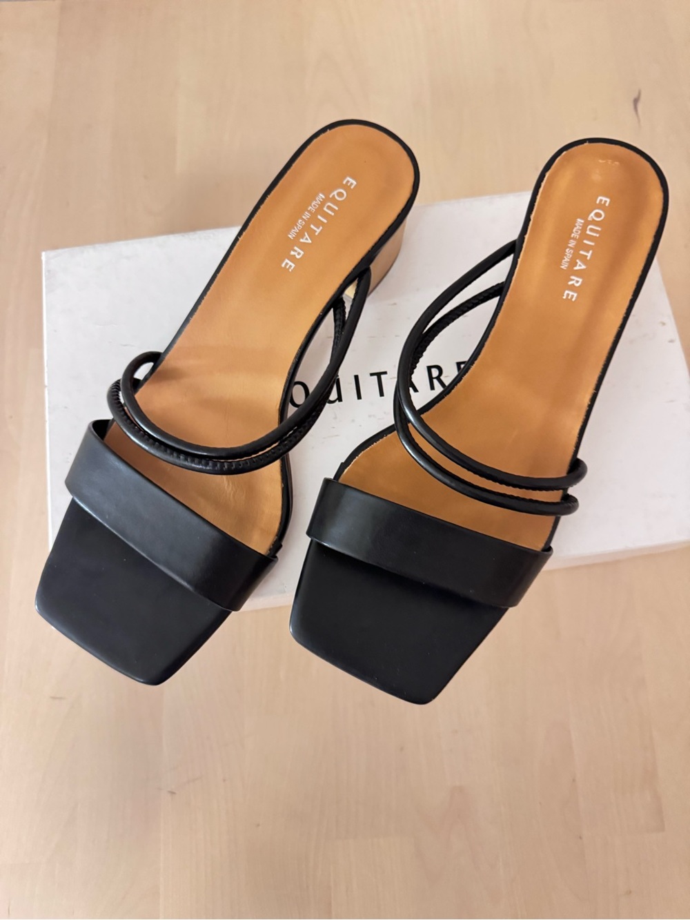 Equitare, Black Strappy Square-Toe Womenโs Sandal, all leather, wood heel NIB 39